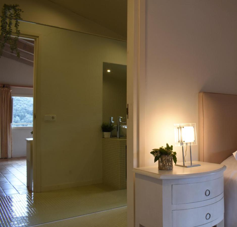 B&B Can Jan Sant Ferriol ภายนอก รูปภาพ